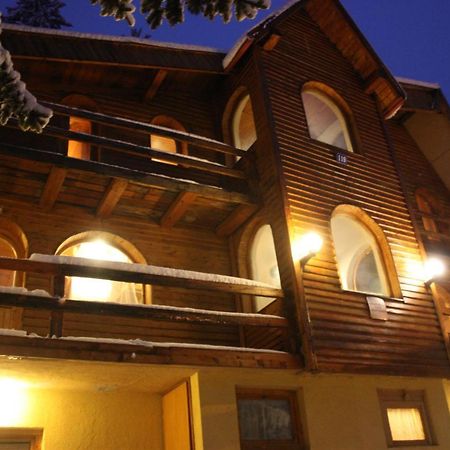 Villa Rustika Яхорина Екстериор снимка