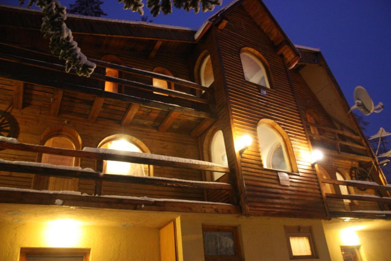 Villa Rustika Яхорина Екстериор снимка