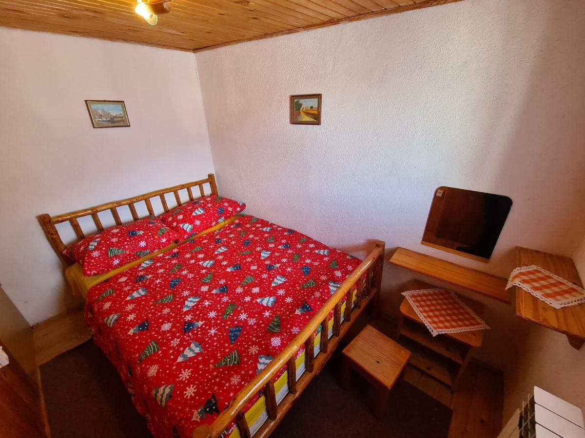 Villa Rustika Яхорина Екстериор снимка