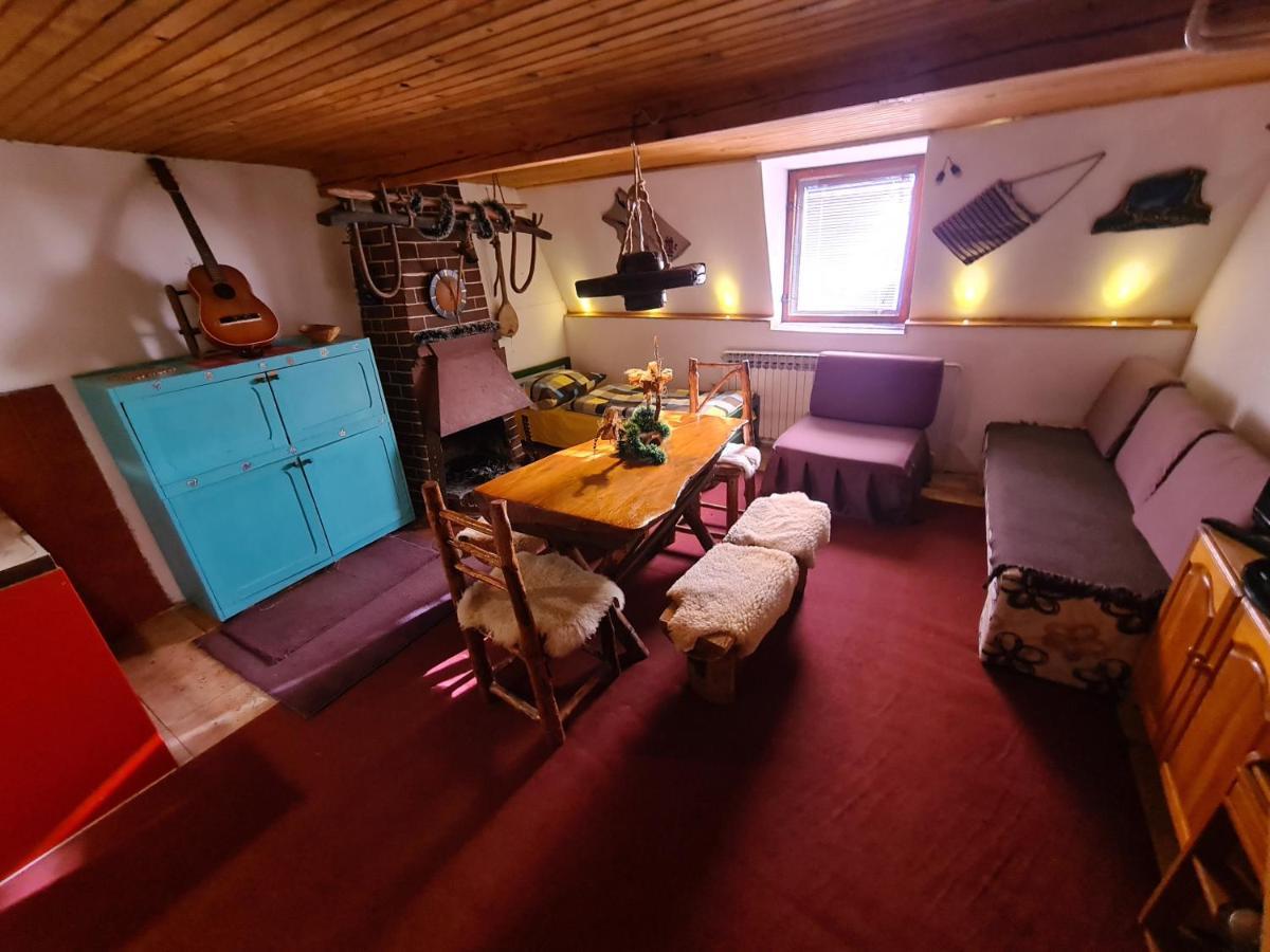 Villa Rustika Яхорина Екстериор снимка