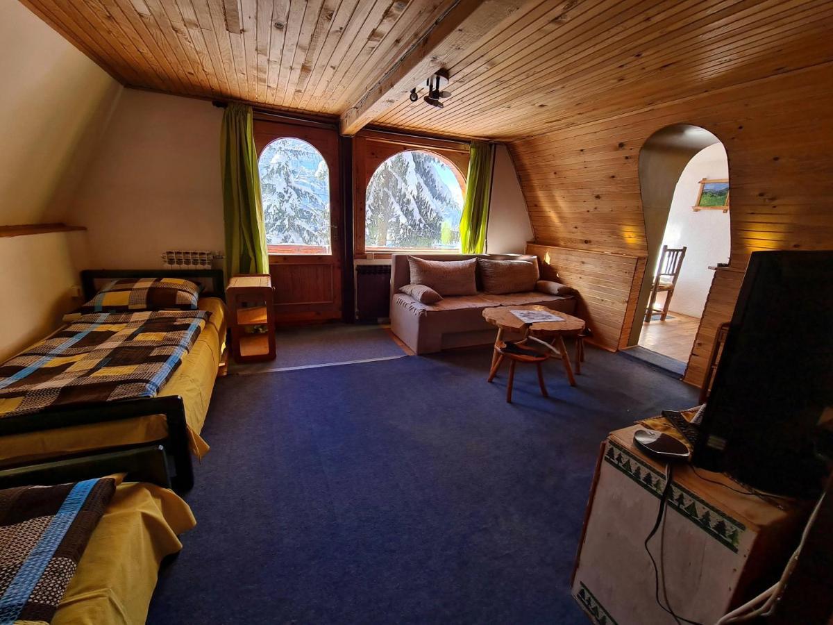 Villa Rustika Яхорина Екстериор снимка