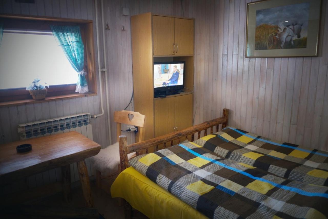 Villa Rustika Яхорина Екстериор снимка