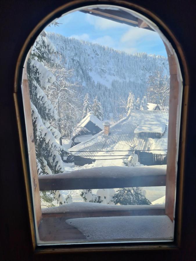 Villa Rustika Яхорина Екстериор снимка