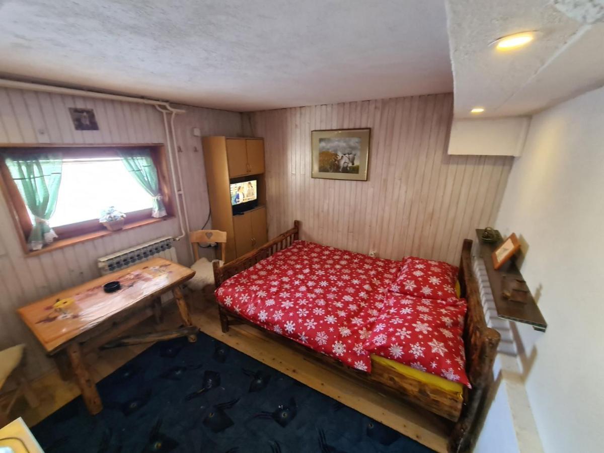 Villa Rustika Яхорина Екстериор снимка
